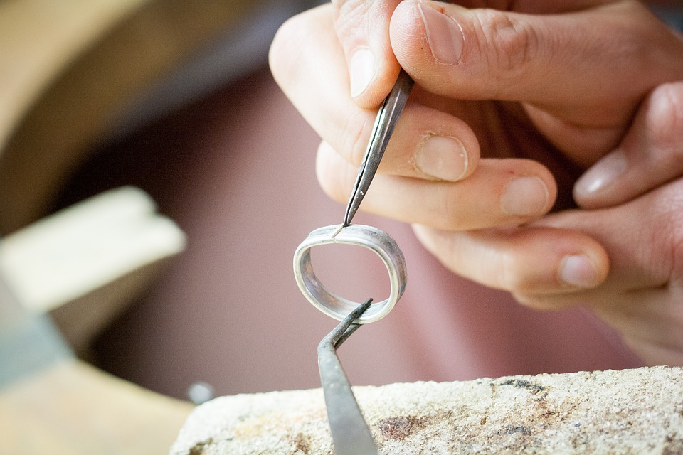 Goldschmied, Atelier